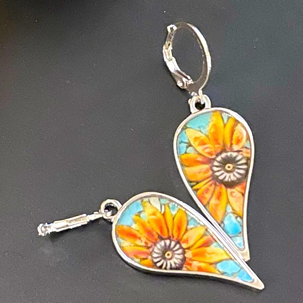 Wing Shape Sunflower Earrings